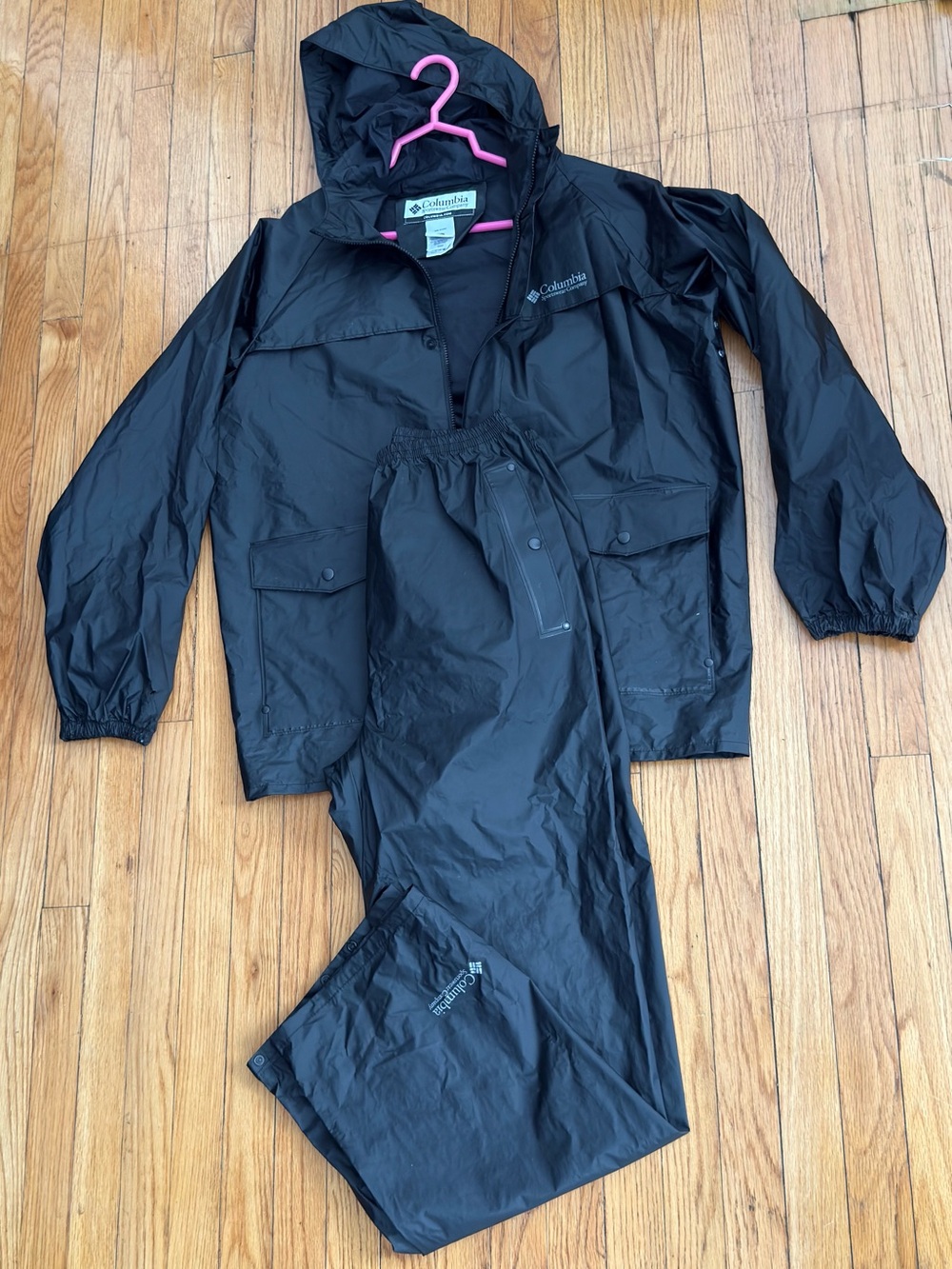 Vintage Columbia Black Men's Waterproof Rain Jacket and Pants Set